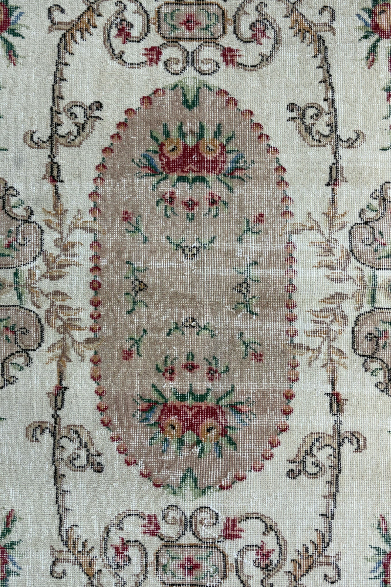 4x7.9 ft 🧵 Red Anatolian Rug | Handwoven Wool Carpet