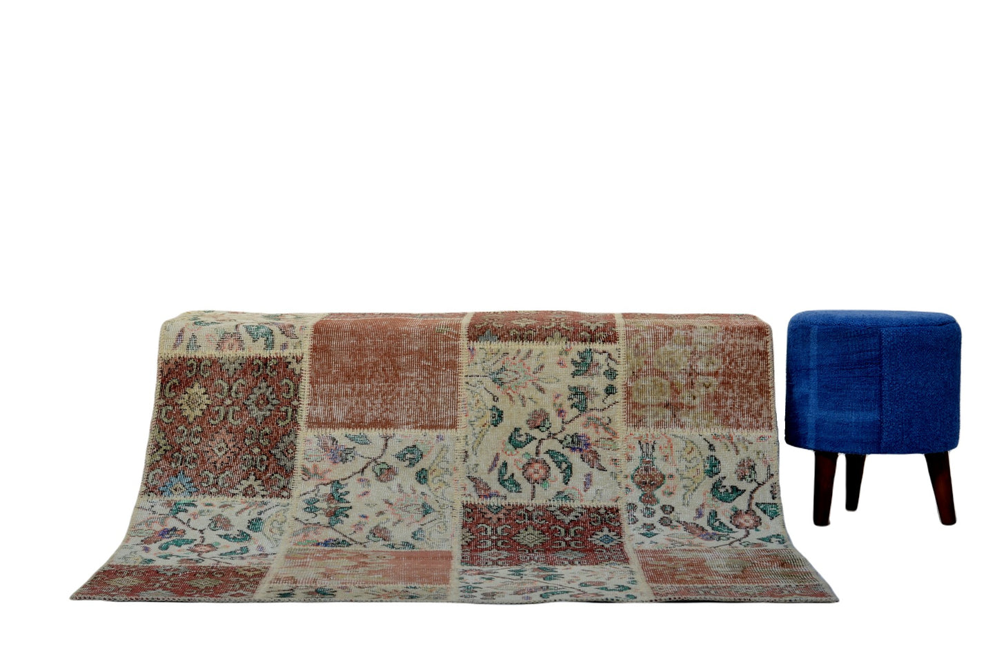 Handcrafted Patchwork Rug – Timeless Turkish Craftsmanship