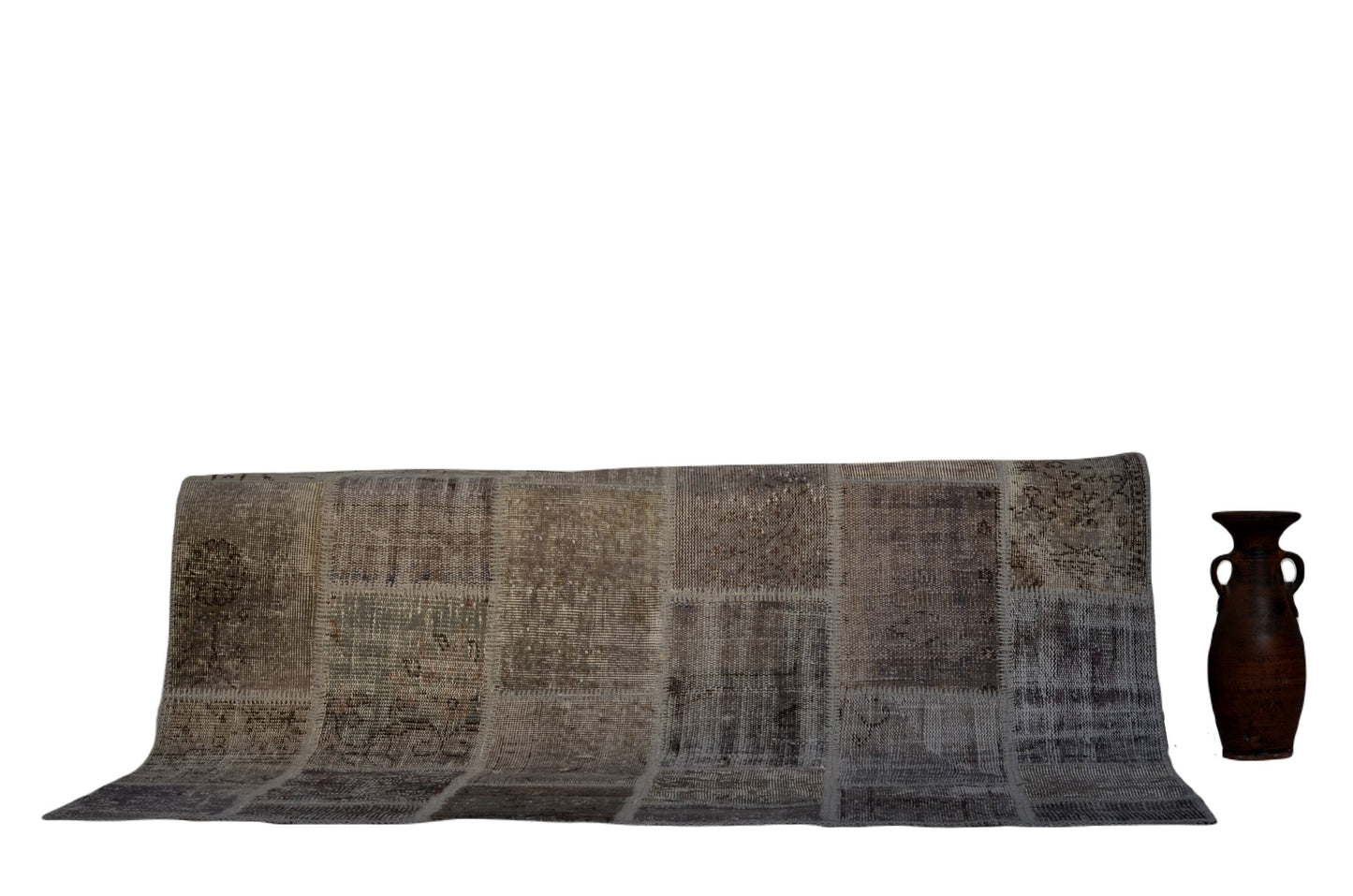 Handcrafted Patchwork Rug – Authentic Turkish Kilim Art