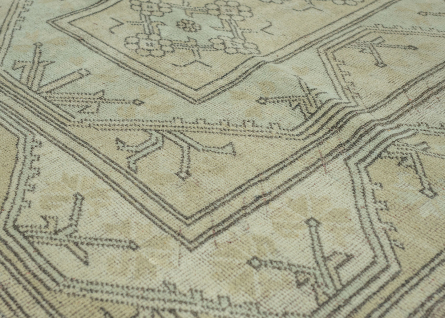 120x208 cm (3.9x6.8 ft) Anatolian Rug – Handwoven Earth Brown Wool Carpet