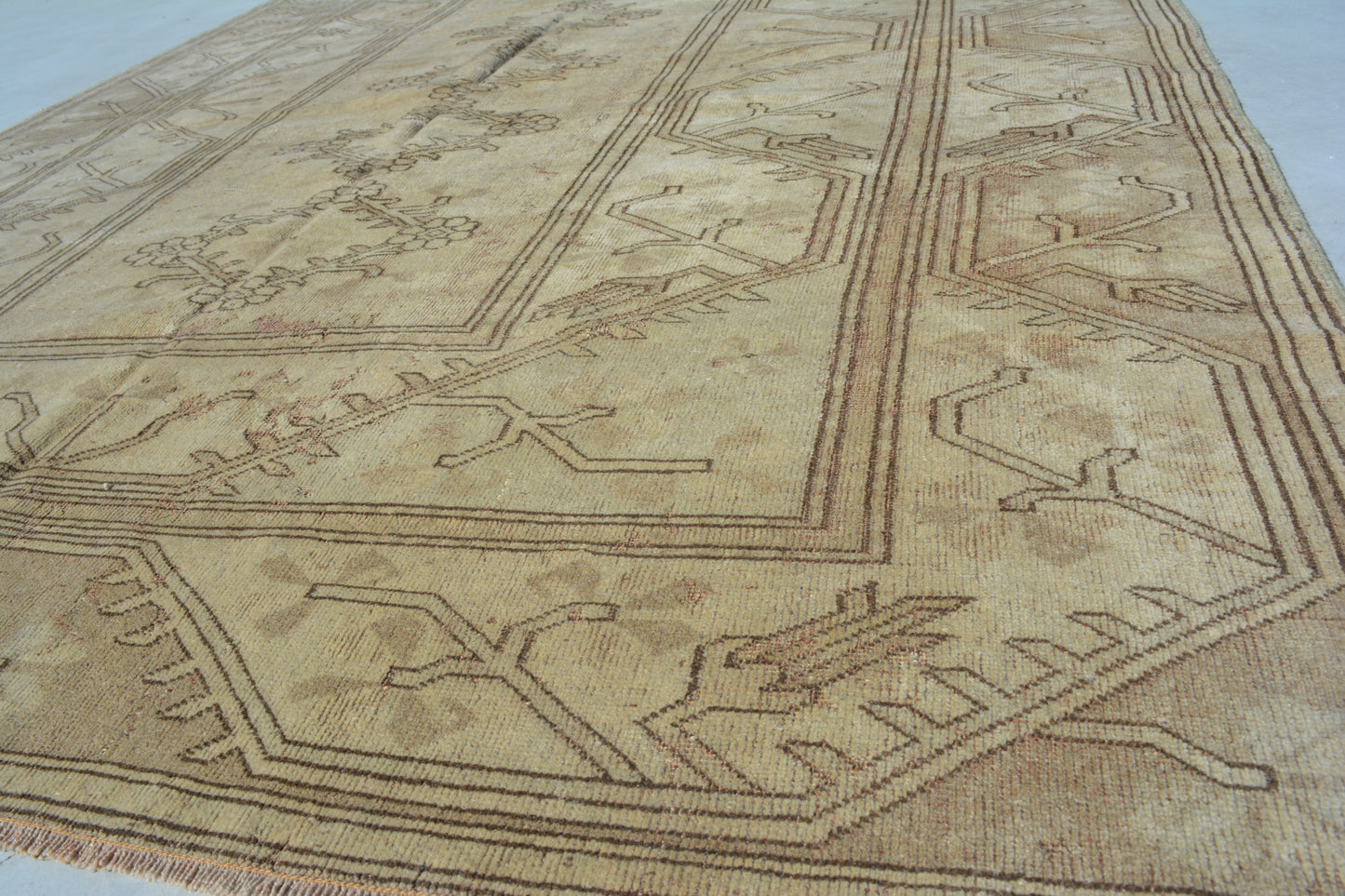 207x260 cm (6.8x8.5 ft) Anatolian Rug – Handwoven Beige & Coffee Wool Carpet