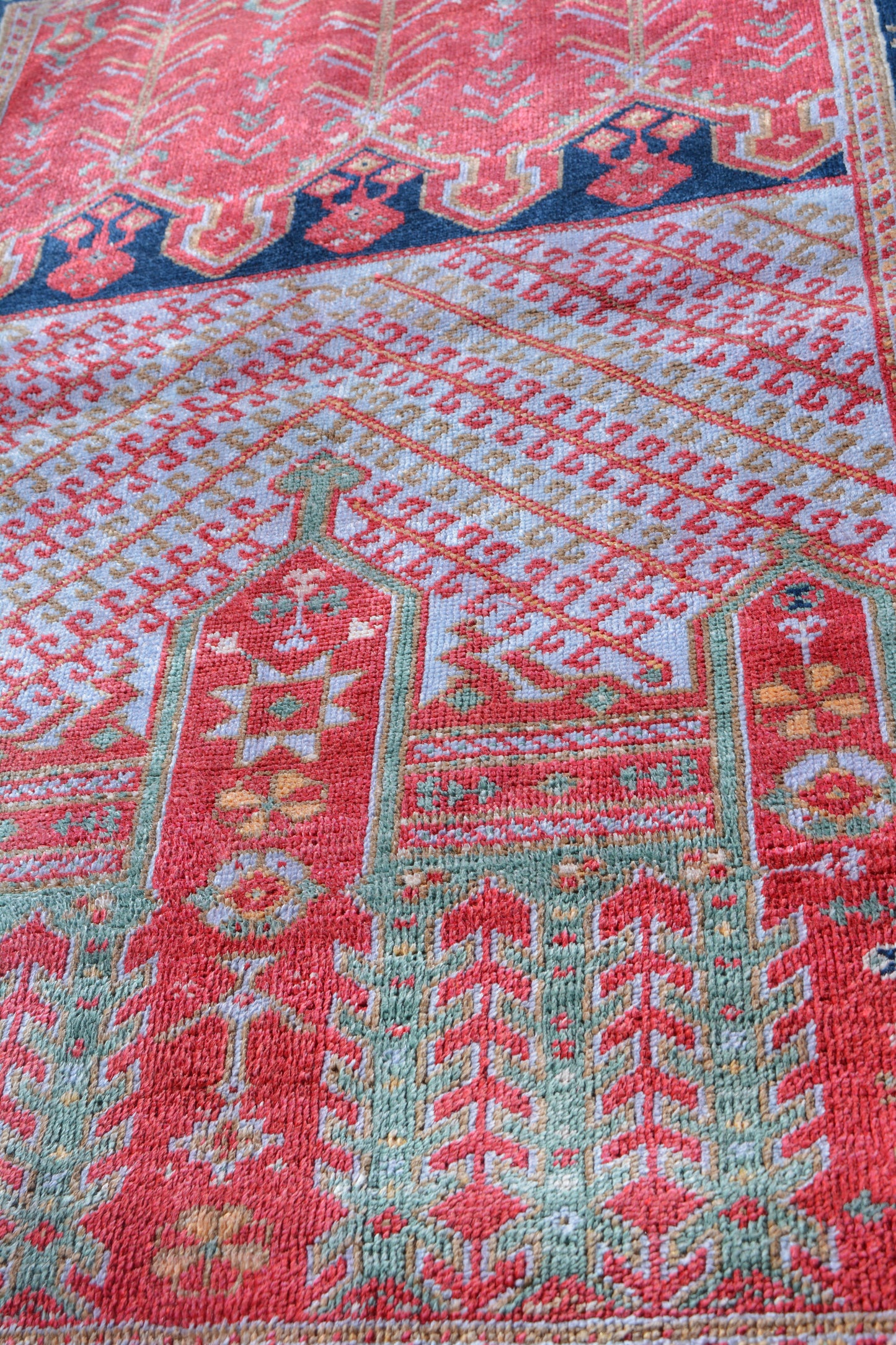 90x128 cm (3x4.2 ft) Anatolian Rug – Handwoven Cream Wool Carpet