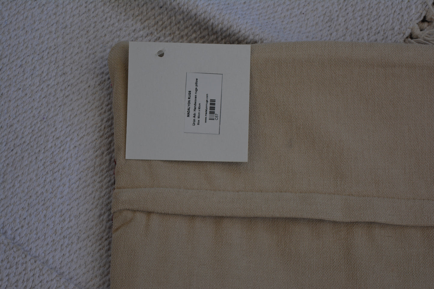 🪄 19.7” x 19.7” Vintage Rug Pillow Cover