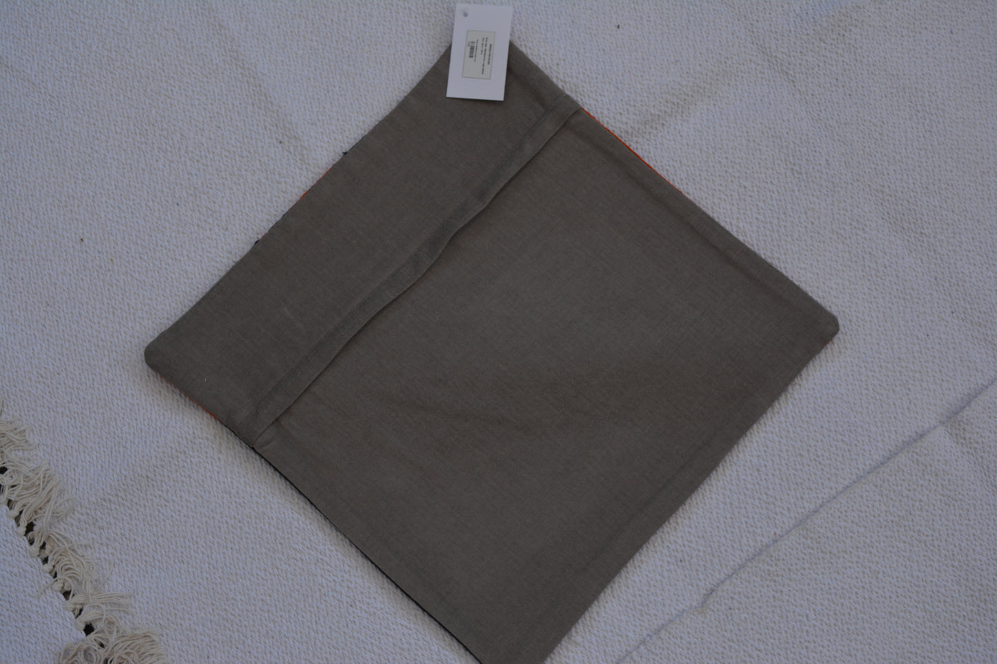 β¨ Vintage Rug Pillow Cover β 19.7β x 19.7β (50 x 50 cm)