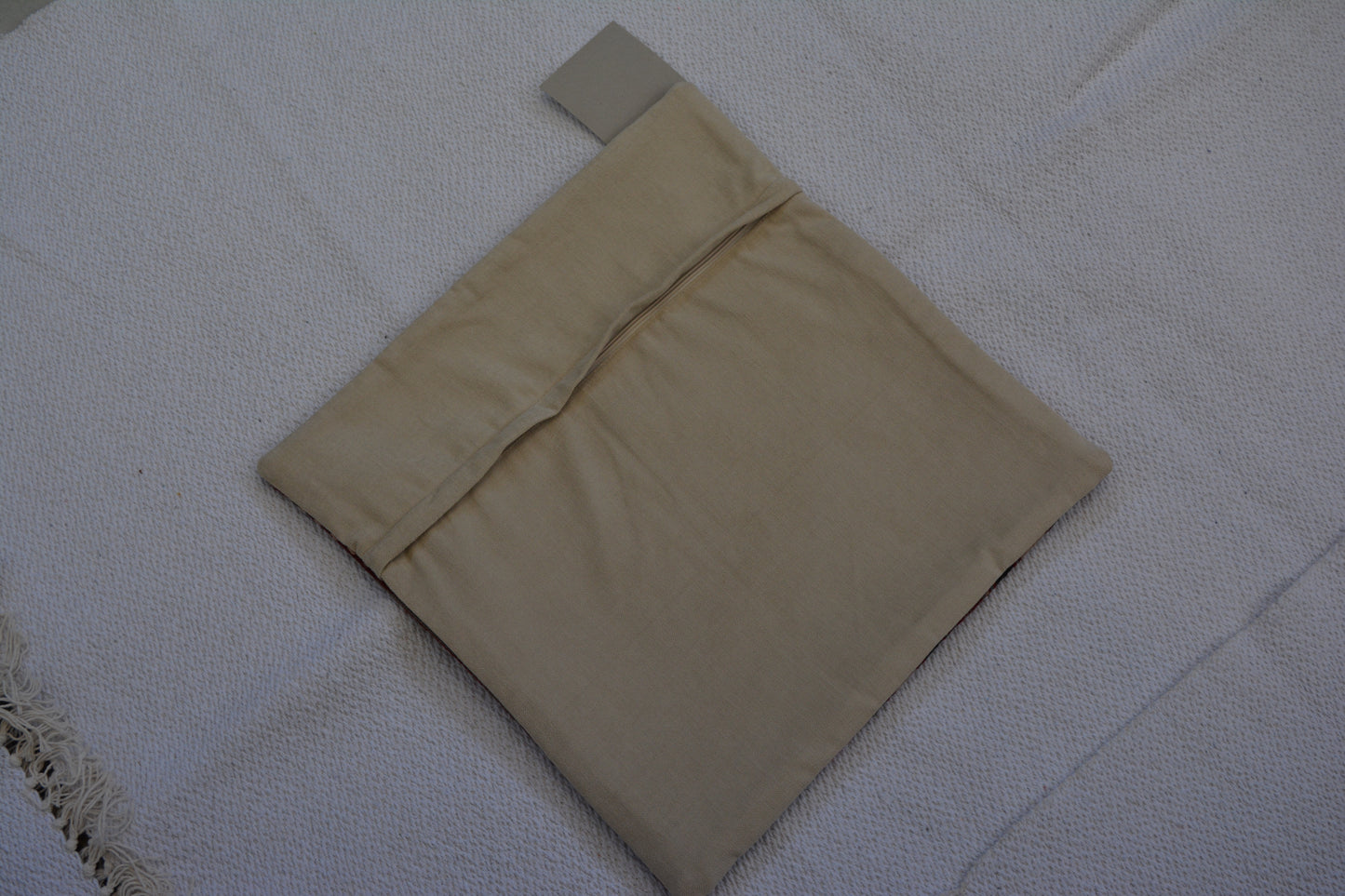 🪄 19.7” x 19.7” Vintage Rug Pillow Cover