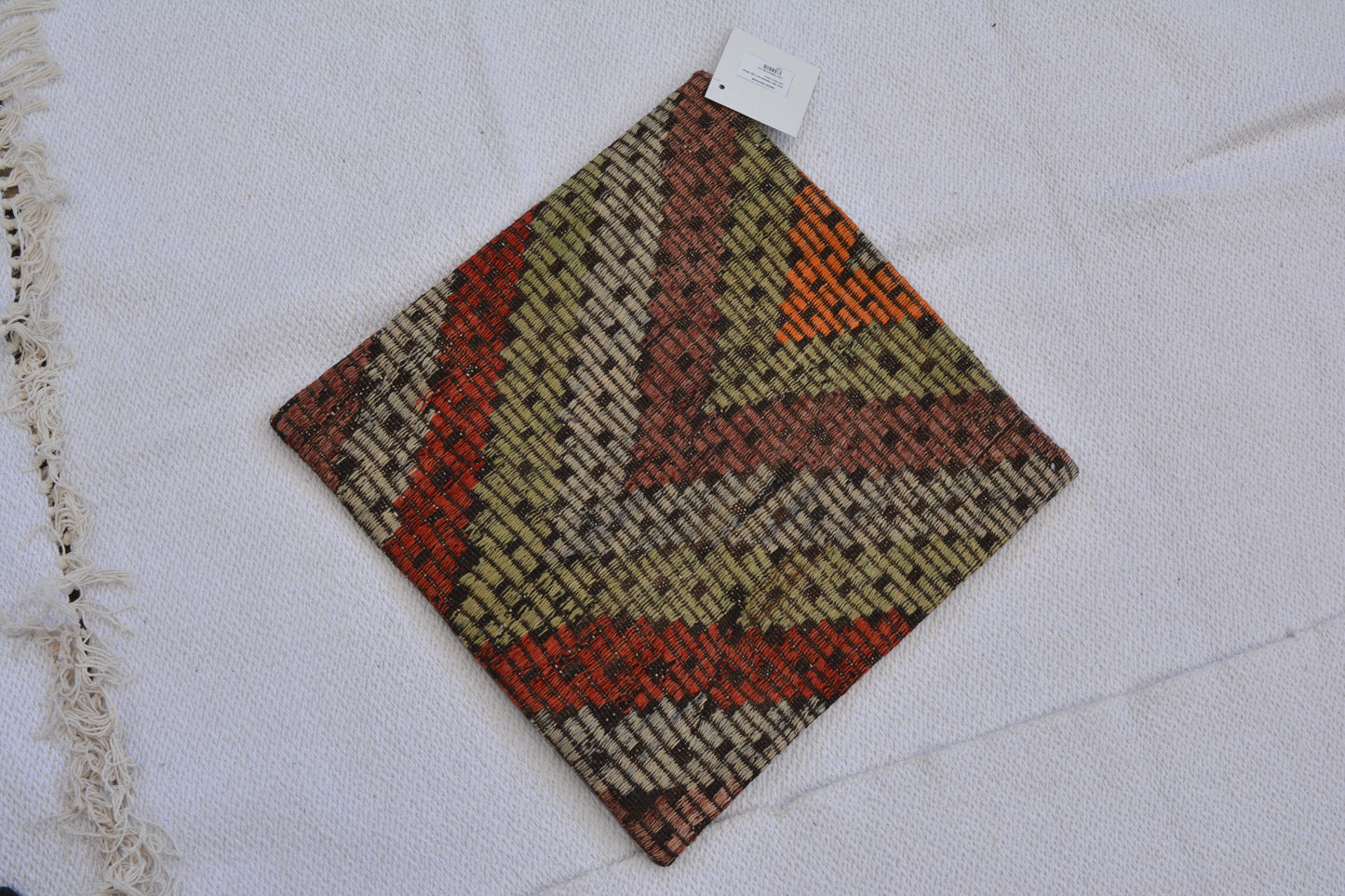 🪄 19.7” x 19.7” Vintage Rug Pillow Cover
