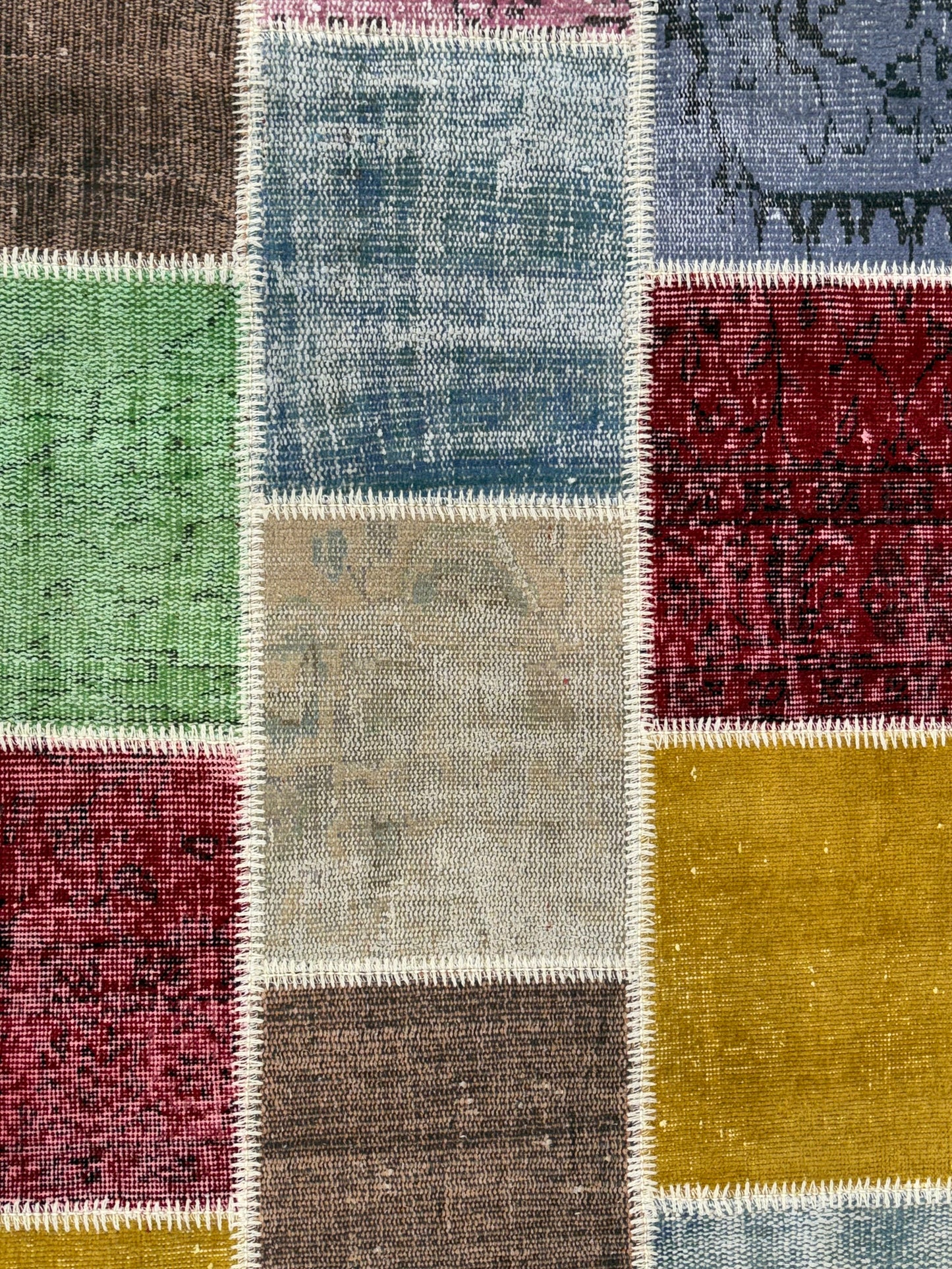 Handcrafted Patchwork Rug – Authentic Turkish Kilim Art