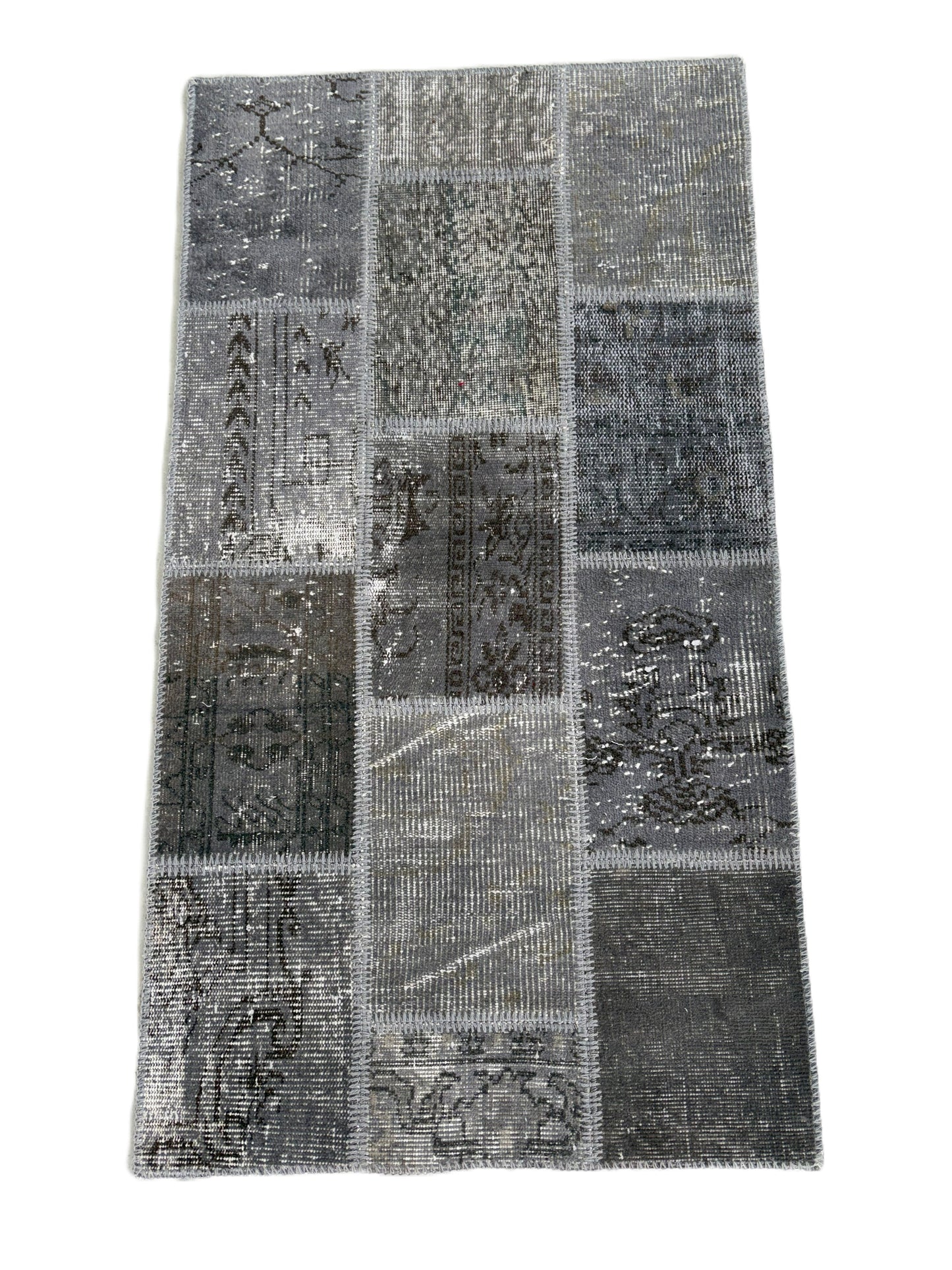 Handcrafted Patchwork Rug – Timeless Turkish Craftsmanship