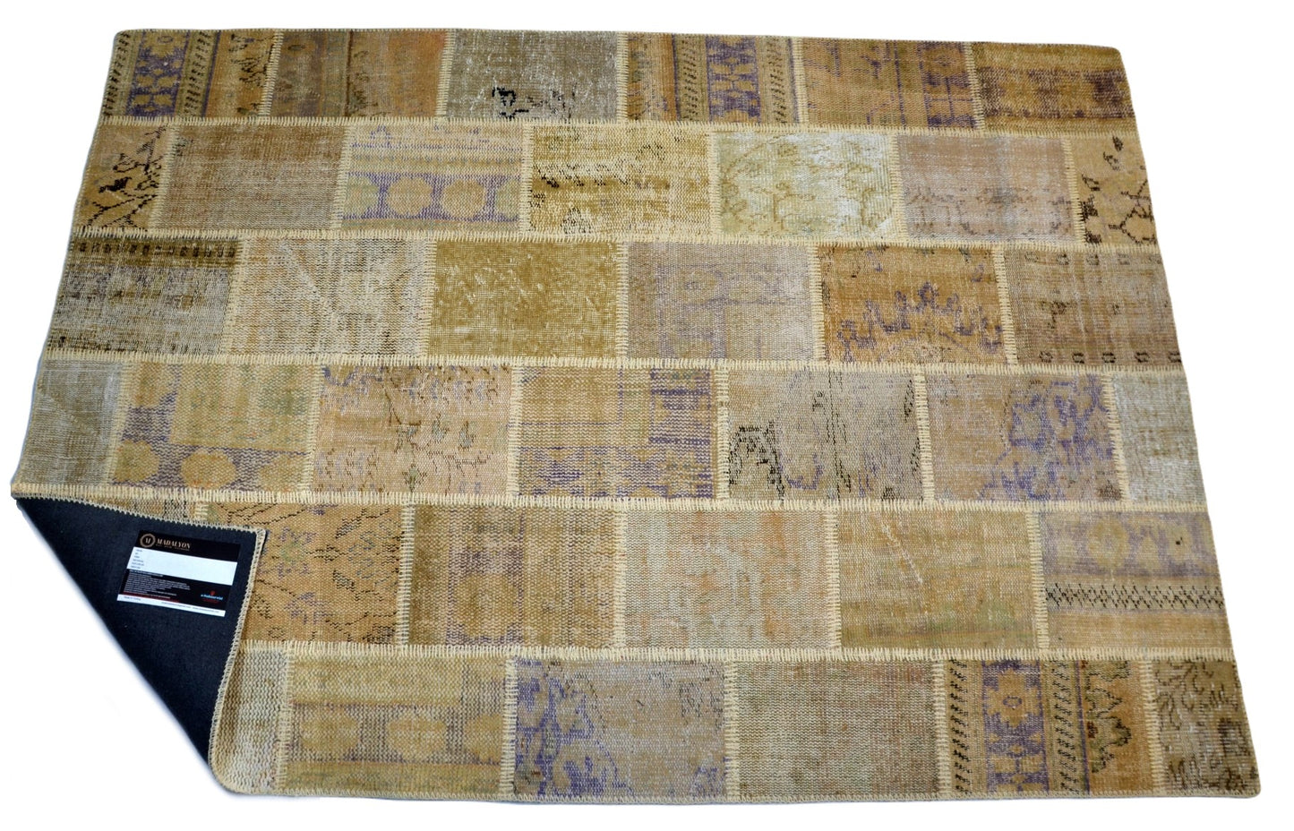 Handcrafted Patchwork Rug – Timeless Turkish Craftsmanship
