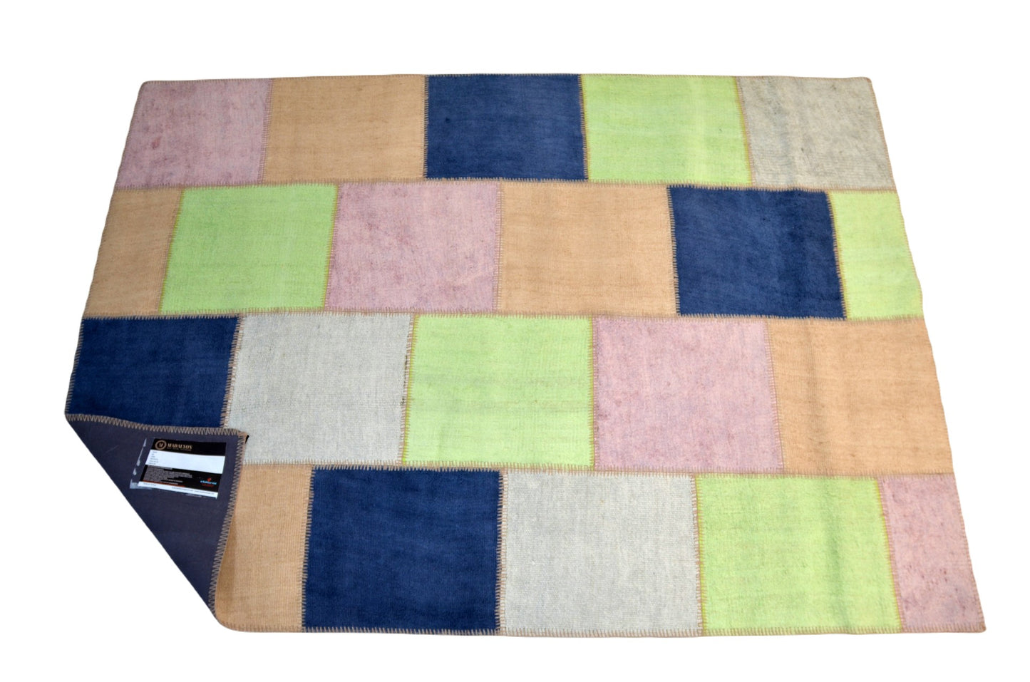 Handcrafted Patchwork Rug – Timeless Turkish Craftsmanship