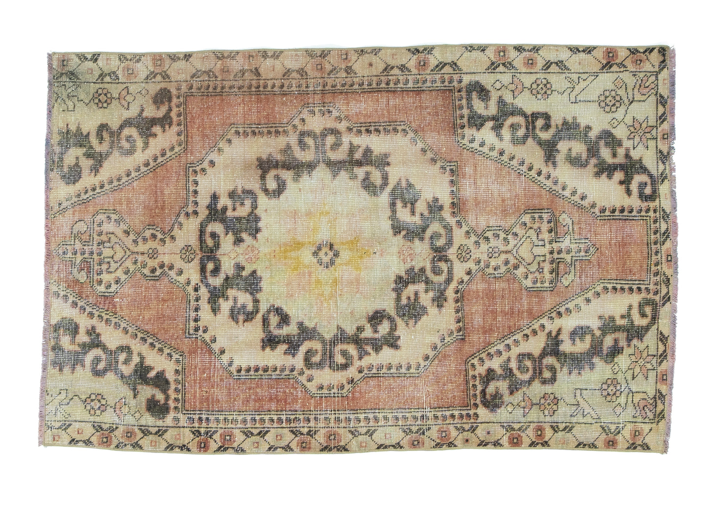 132x205 cm (4.3x6.7 ft) Anatolian Rug – Handwoven Light Beige & Red Wool Carpet