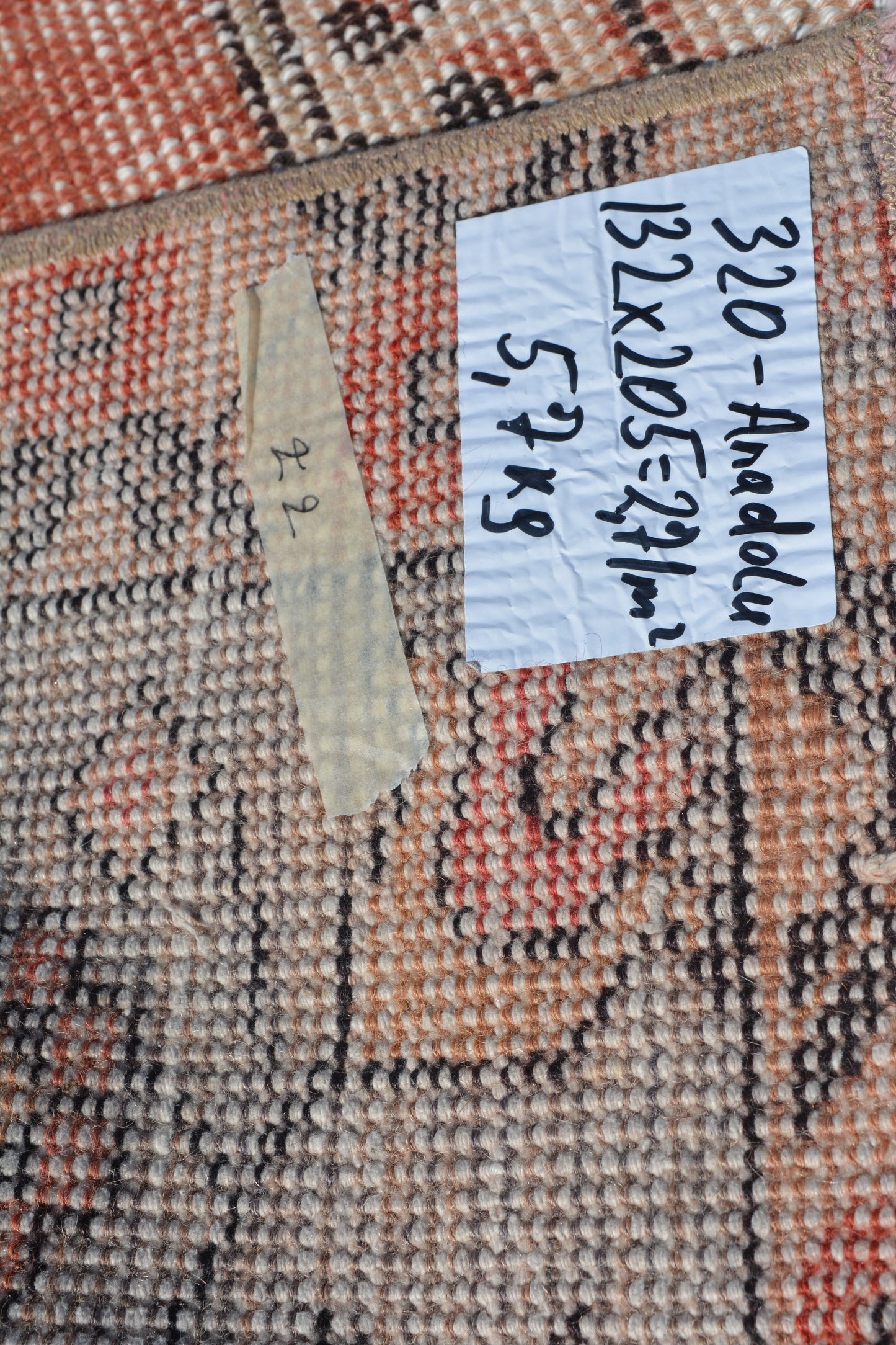 132x205 cm (4.3x6.7 ft) Anatolian Rug – Handwoven Light Beige & Red Wool Carpet