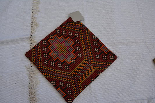 🪄 19.7” x 19.7” Vintage Rug Pillow Cover