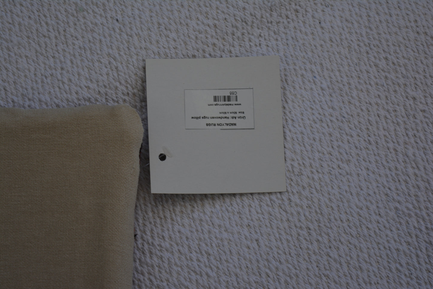 🪄 19.7” x 19.7” Vintage Rug Pillow Cover