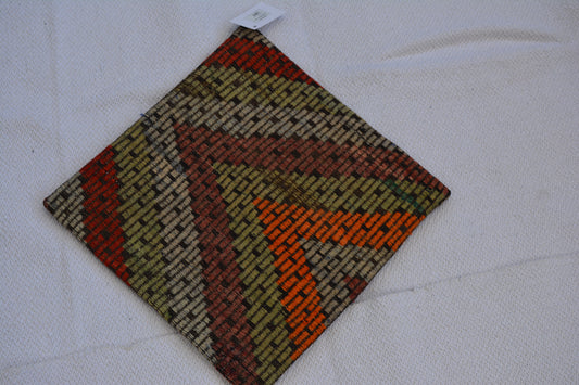 ✨ Vintage Rug Pillow Cover – 19.7” x 19.7” (50 x 50 cm)
