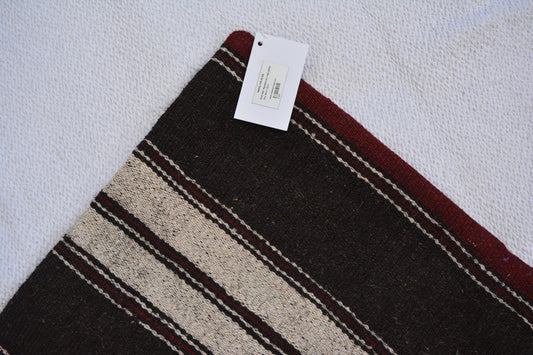 ✨ Vintage Rug Pillow Cover – 19.7” x 19.7” (50 x 50 cm)