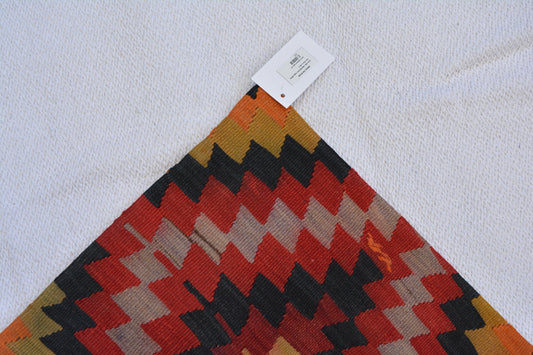 ✨ Vintage Rug Pillow Cover – 19.7” x 19.7” (50 x 50 cm)