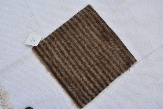 ✨ Vintage Rug Pillow Cover – 19.7” x 19.7” (50 x 50 cm)