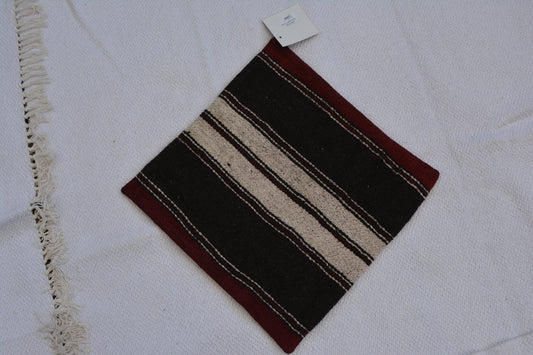 🪄 19.7” x 19.7” Vintage Rug Pillow Cover