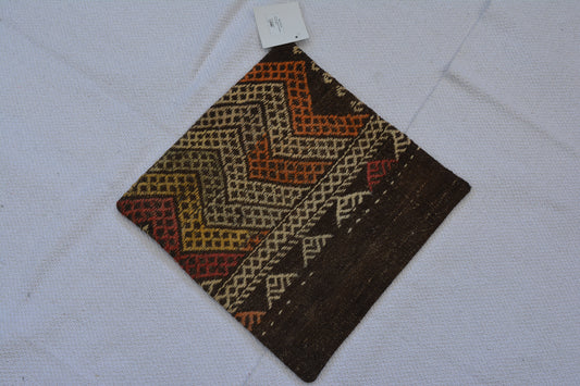 🪄 19.7” x 19.7” Vintage Rug Pillow Cover
