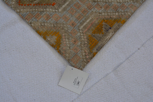 🪄 19.7” x 19.7” Vintage Rug Pillow Cover