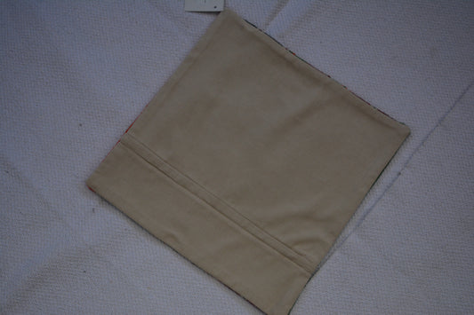 ✨ Vintage Rug Pillow Cover – 19.7” x 19.7” (50 x 50 cm)