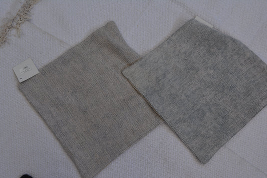 ✨ Vintage Rug Pillow Cover – 19.7” x 19.7” (50 x 50 cm)