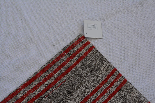 ✨ Vintage Rug Pillow Cover – 19.7” x 19.7” (50 x 50 cm)