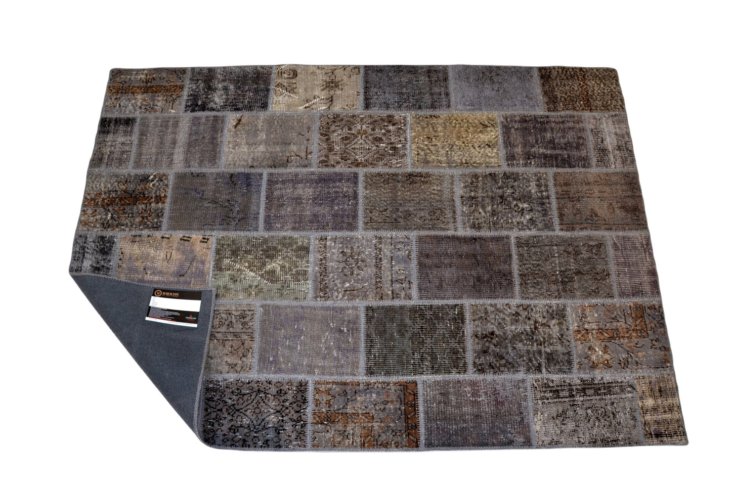 Handcrafted Patchwork Rug – Timeless Turkish Craftsmanship